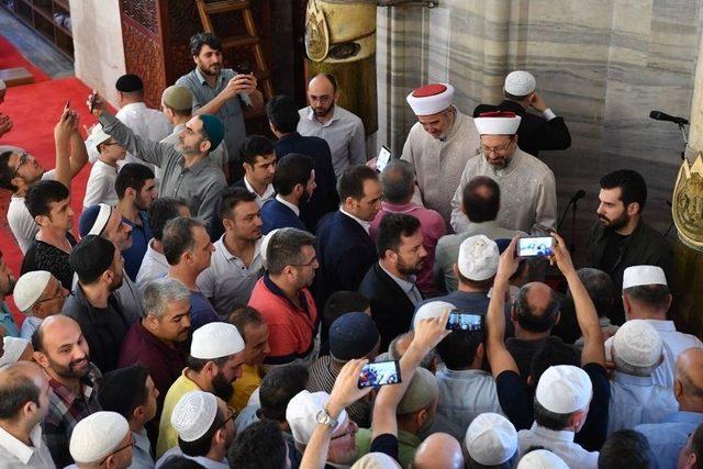 Diyanet İşleri Başkanı Erbaş: "silahların Gölgesinde Bayram Sevincini Yaşayamayan Nice Kardeşimizin Kurtuluşu İçin Dua Edelim" 2