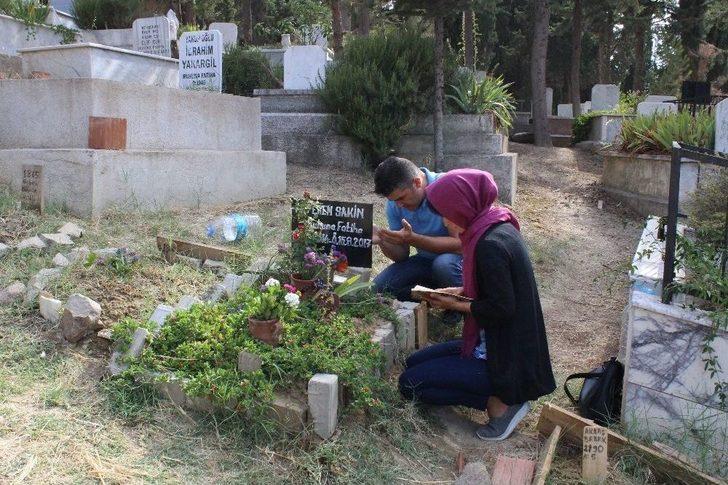 (özel) Alperen’in Acılı Ailesinden Kabir Ziyareti G4