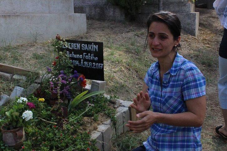 (özel) Alperen’in Acılı Ailesinden Kabir Ziyareti G5