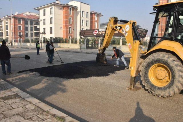 Düzce Belediyesinden Hız Kesici Kasis Çalışması