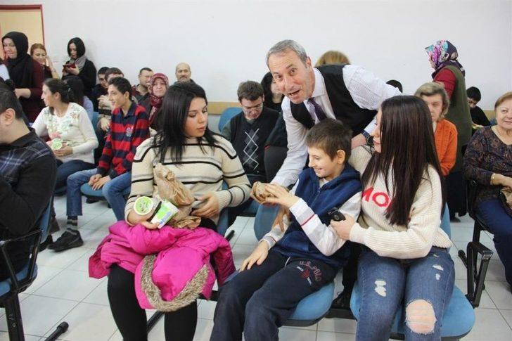 (özel Haber) Edirne’de Duyarlı Esnaflardan Otizme Farkındalık G4