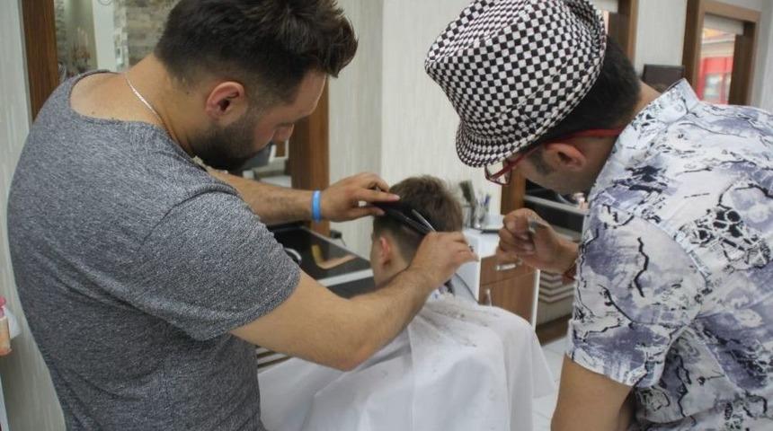 &Ccedil;ıraklık Yapmadan 20 G&uuml;nde Kuaf&ouml;r Kalfası Oluyorlar