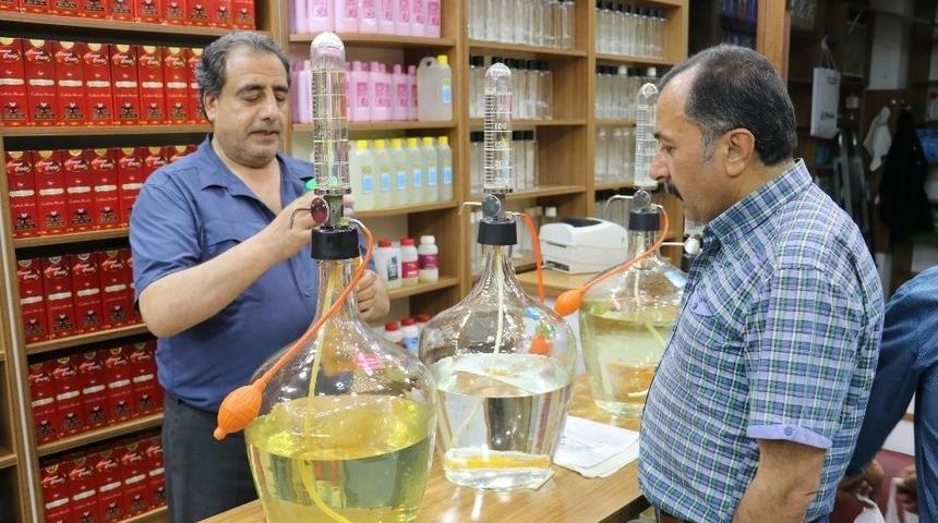 Kolonya İkram Edeyim Derken K&ouml;r Etmeyin