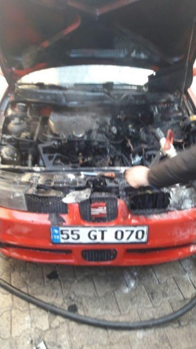 Park Halindeki Otomobil Alev Aldı 1