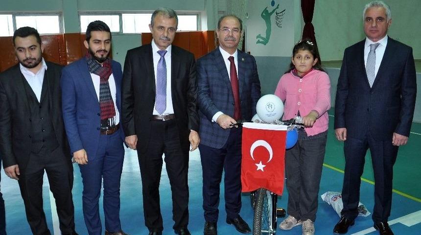 K&uuml;&ccedil;&uuml;k G&ouml;ksu Hayali Olan Bisiklete Kavuştu