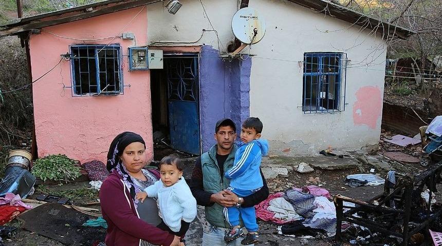 Evleri Yanan Aileye Ataşehir Belediyesi&rsquo;nden Yardım Eli