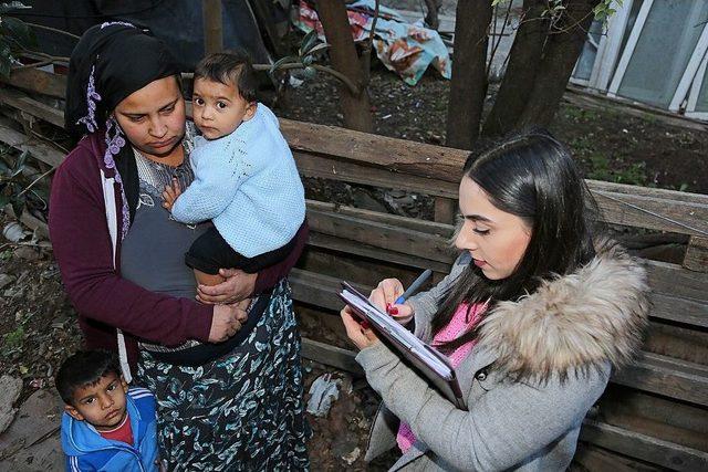 Evleri Yanan Aileye Ataşehir Belediyesi’nden Yardım Eli