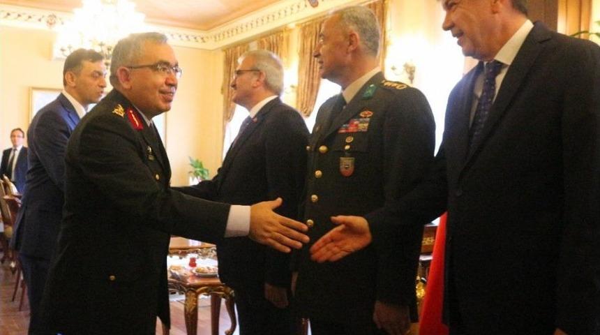 Antalya Protokol&uuml; Bayramlaştı