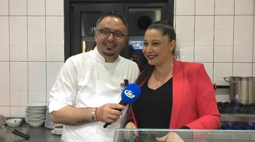 &Uuml;nl&uuml; Şef Akbacak&rsquo;tan &rsquo;&ccedil;orba İ&ccedil;in&rsquo; Tavsiyesi