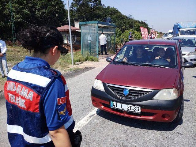 Jandarmadan Şile Yolunda Bayram Denetimi