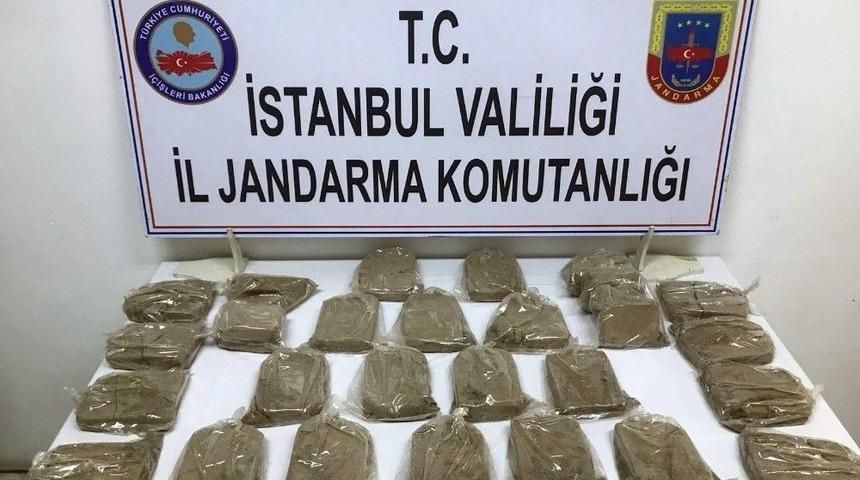 Jandarmadan E-5&rsquo;te Nefes Kesen Uyuşturucu Operasyonu