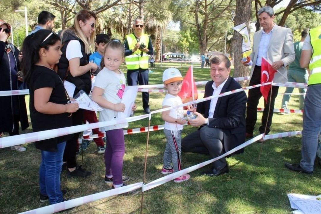 G&ouml;me&ccedil; 7. Geleneksel Oryantiring Yarışı&rsquo;nda 500 &Ouml;ğrenci Yarıştı