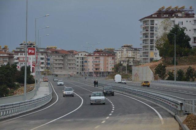 Alanya Çevre Yolu Trafiğe Açıldı