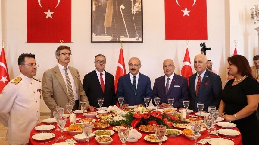 Bakan Elvan: "se&ccedil;im &Ouml;ncesinde &Uuml;lkemizin Huzurunu Bozmaya &Ccedil;alışanlar Var"