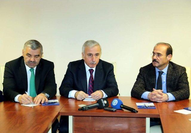 Vali Kam&ccedil;ı Mobilya Kent&rsquo;te İncelemelerde Bulundu 2