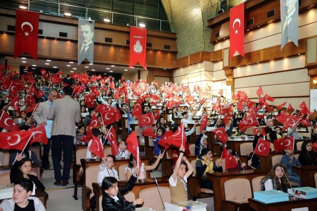 İstanbul B&uuml;y&uuml;kşehir Belediye Meclisi &Ccedil;ocuklara Emanet