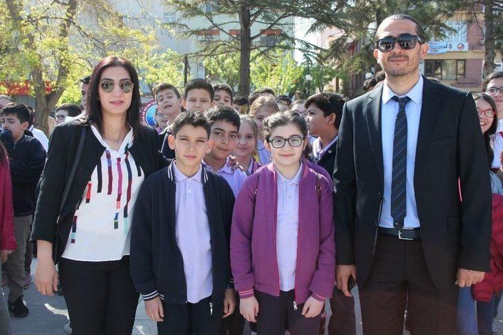 Vilayet Meydanında 23 Nisan Töreni Gerçekleşti G3