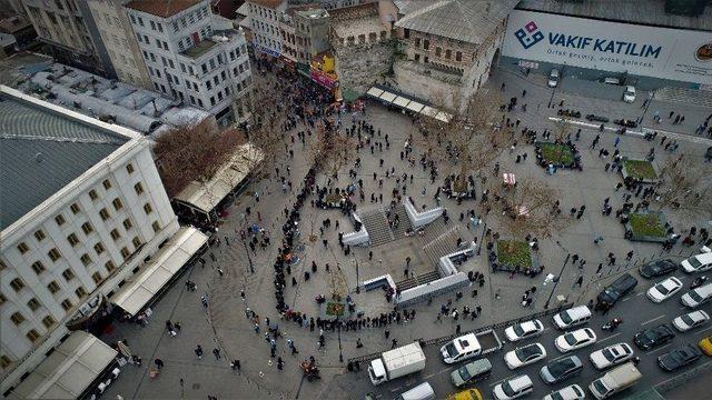 61 Milyon Liralık Kuyruk Havadan Görüntülendi