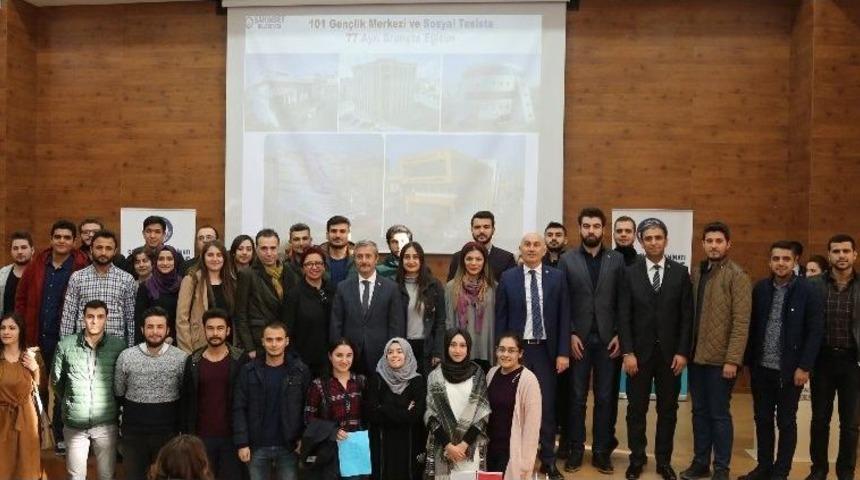 Belediye Başkanı Mehmet Tahmazoğlu, &Ouml;ğrencilerle Kariyer G&uuml;n&uuml;nde Buluştu