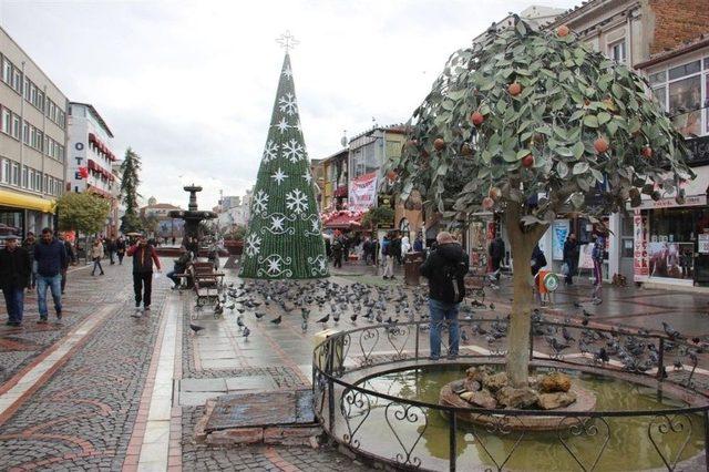 Çalışanların Maaşını Ödeyemeyen Edirne Belediyesi Yılbaşı Konserini İptal Etti