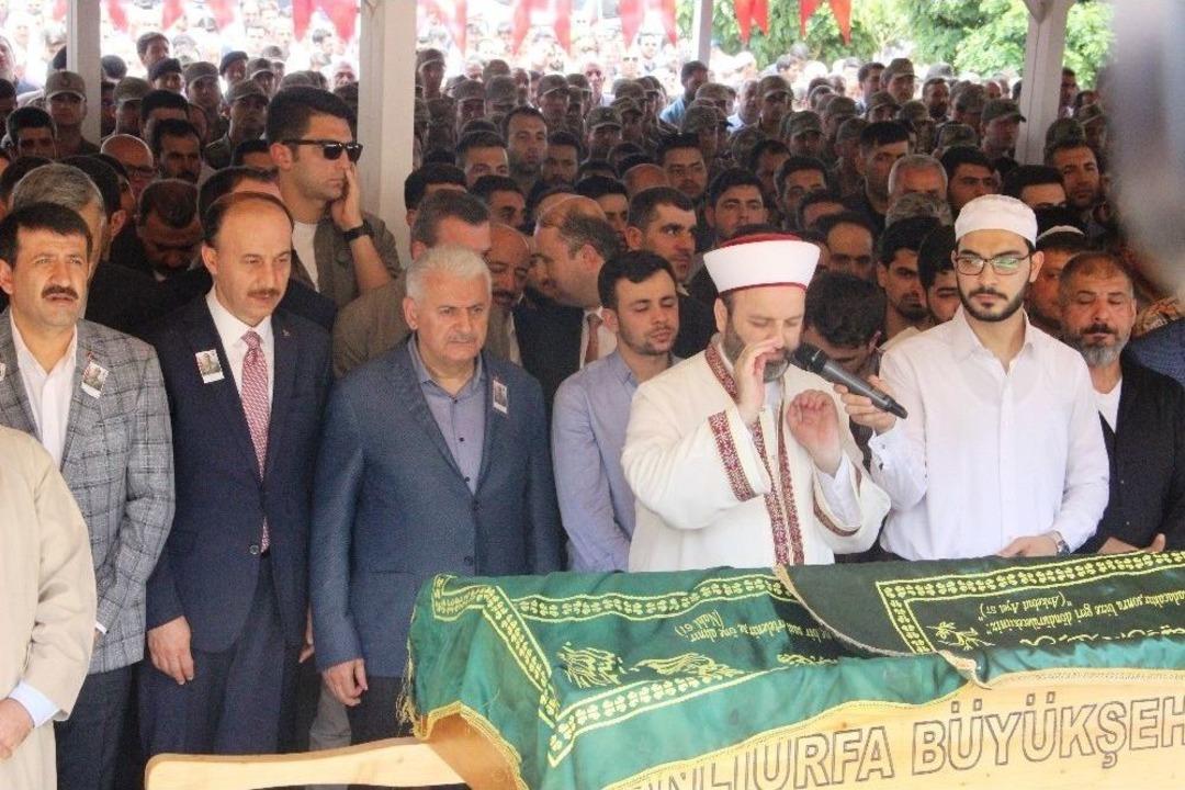 Başbakan Yıldırım: &ldquo;k&uuml;rt Kardeşlerimizin Sorunu B&ouml;l&uuml;c&uuml; Ter&ouml;r &Ouml;rg&uuml;t&uuml;d&uuml;r&rdquo;