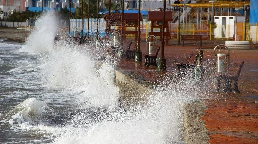 Lodos Fırtınası Etkili Oluyor