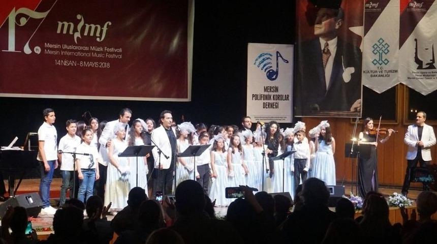 &Uuml;&ccedil; Tenor Mersinlileri B&uuml;y&uuml;ledi