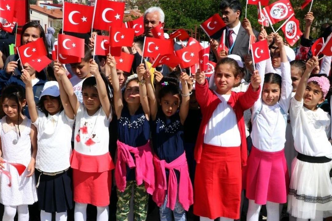 Yozgat&rsquo;ta 23 Nisan Coşkuyla Kutlandı