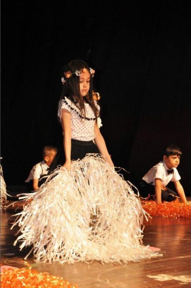 23 Nisan Ulusal Egemenlik Ve &Ccedil;ocuk Bayramı T&ouml;renle Kutlandı 3