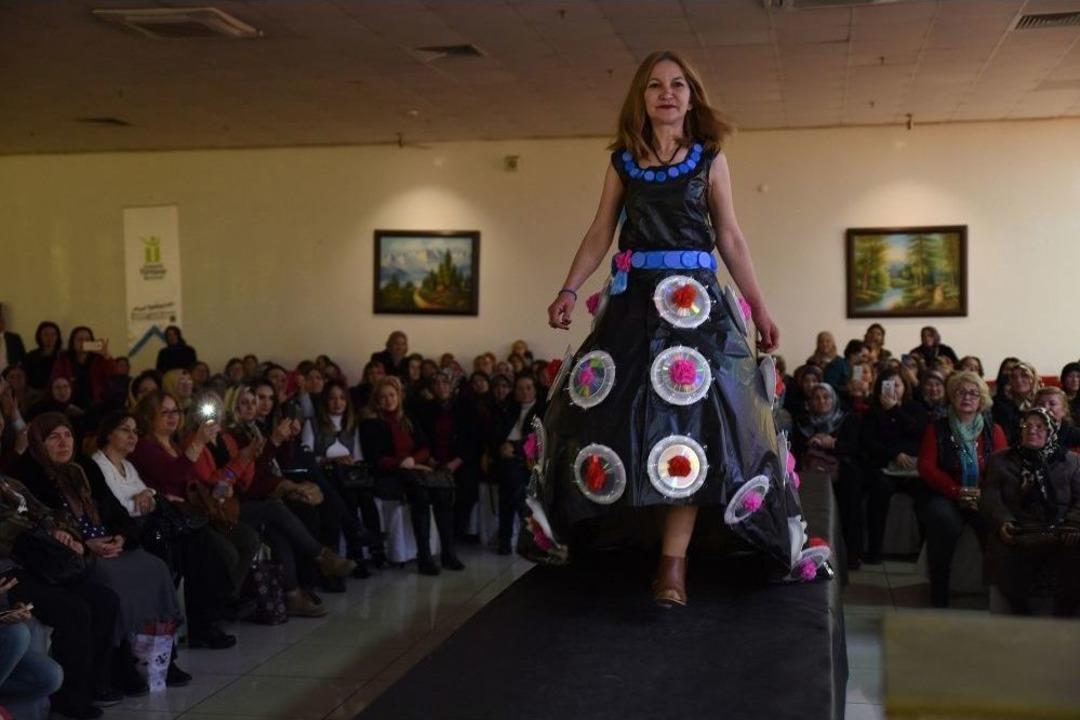 Kursiyer Kadınlar Podyumda Beğeni Topladı