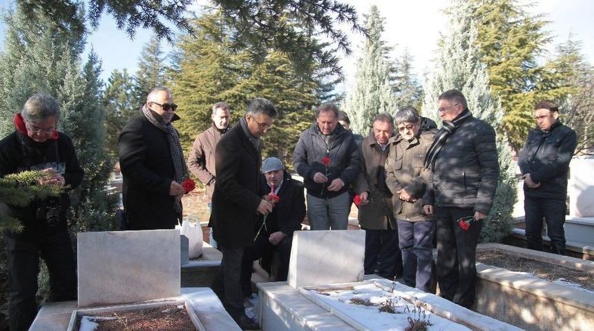 İsmail Alkılı&ccedil;gil Kabri Başında Anıldı