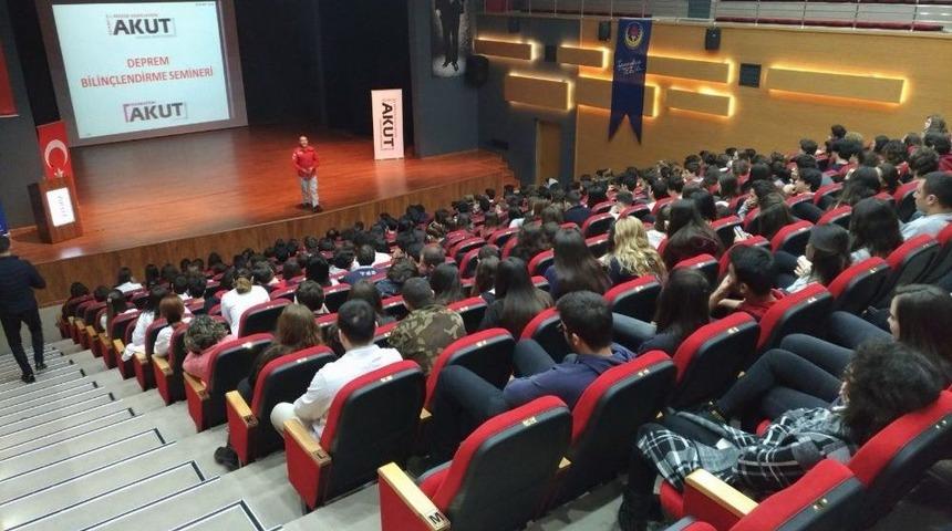 Akut 2013 Yılından Buyana 55 Bin Kişiye &lsquo;deprem Bilin&ccedil;lendirme Semineri&rsquo; Verdi