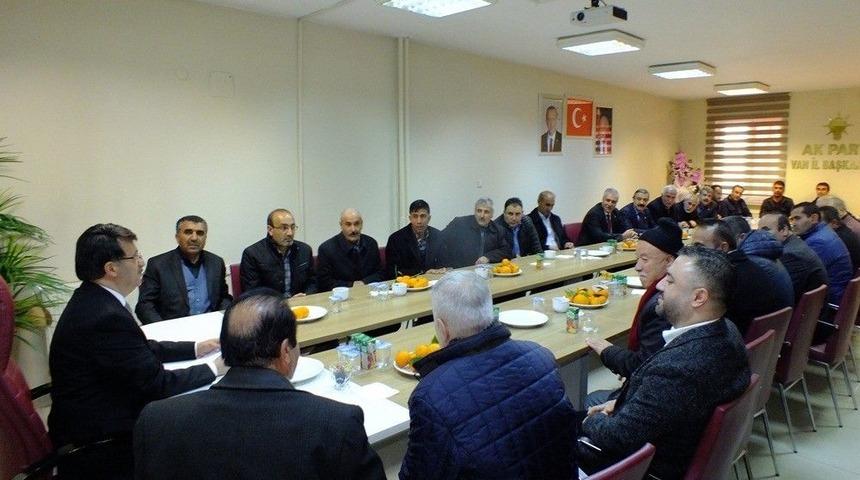 Başkan T&uuml;rkmenoğlu Ziyaretleri Kabul Ediyor