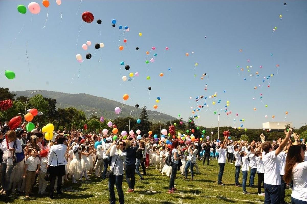 Bursa&rsquo;da 23 Nisan Ulusal Egemenlik Ve &Ccedil;ocuk Bayramı Coşkusu