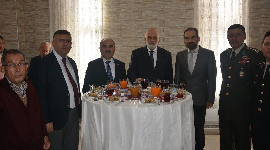 Isparta&rsquo;da Protokol Bayramlaştı