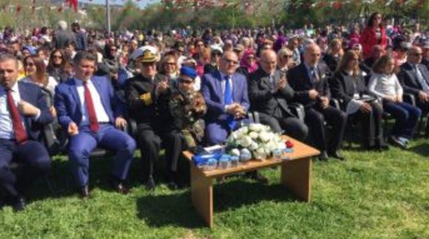 Beykoz&rsquo;da Y&uuml;zlerce &Ccedil;ocuğun Katıldığı 23 Nisan Etkinliği Renkli G&ouml;r&uuml;nt&uuml;ler Oluşturdu