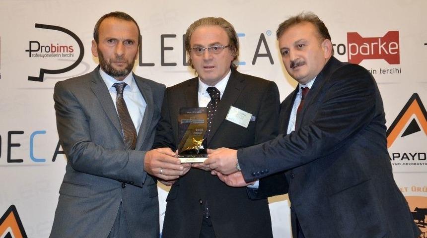 Çayeli Belediyesi’nin Meydan Projesine Birincilik Ödülü