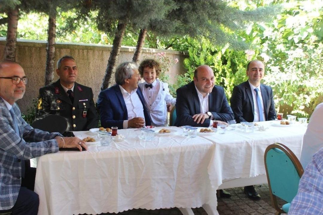 Osmaneli&rsquo;de Protokol &Uuml;yeleri Bayramlaştı