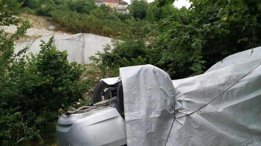 Bayram İ&ccedil;in Geldiği Memleketinde Otomobiliyle Şarampole U&ccedil;tu: 4 Yaralı