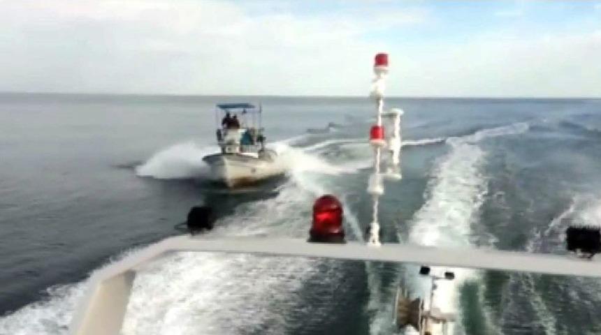 Denize D&uuml;şen Balık&ccedil;ı Kurtarıldı