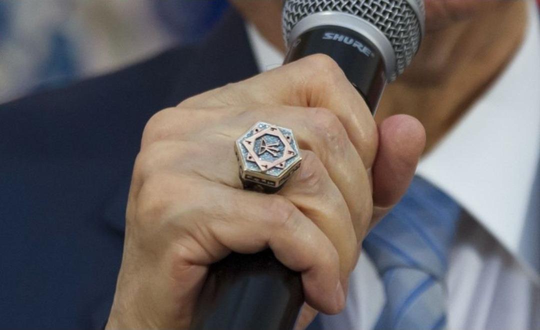 Devlet Bah&ccedil;eli&rsquo;nin Bayramlaşmada Taktığı Y&uuml;z&uuml;k Dikkat &Ccedil;ekti