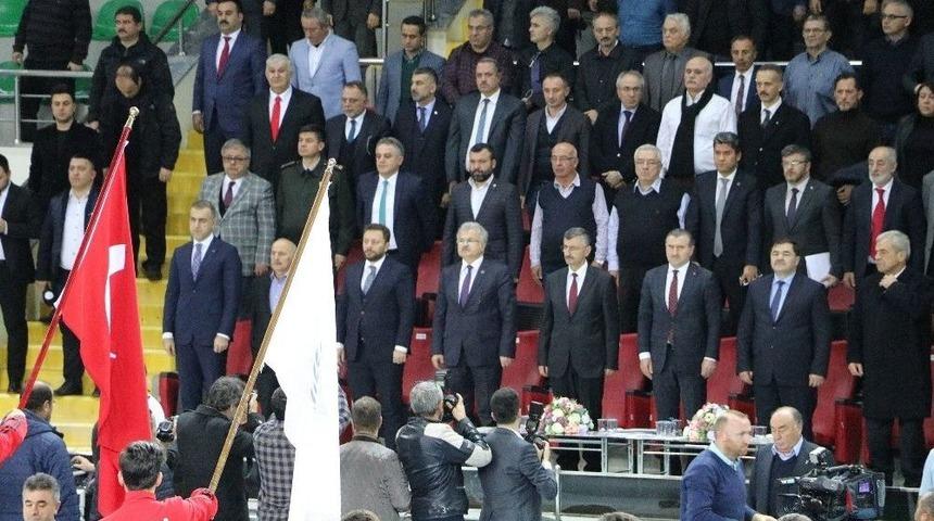 Bakan Bak: "4 Olimpiyat Şampiyonu &Ccedil;ıkaran Rize&rsquo;ye Bu Şampiyonlar Fazlasıyla Yakışır"