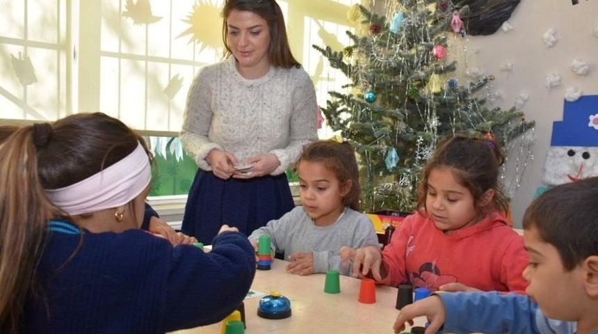 Akıl Ve Zeka Oyunlarıyla Eğlenirken &Ouml;ğreniyorlar