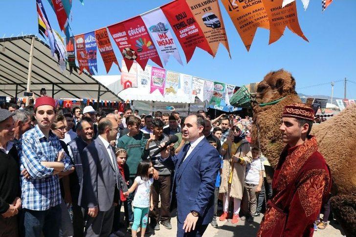 Açık Artırmaya Çıkarılan Deve 60 Bin Liraya Satıldı G3