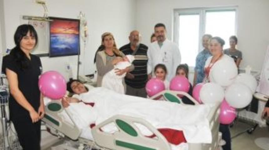 Bayramı Hastanede Kutladılar