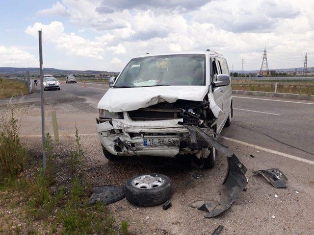 Bursa’da 5 Aylık Bebek Kazada Hayatını Kaybetti, 7 Kişi Yaralandı