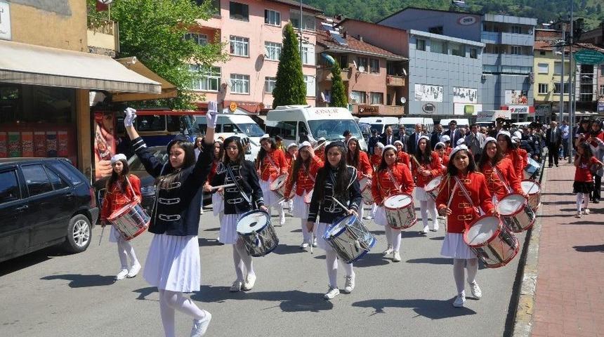 Yenice’de, 23 Nisan Coşkuyla Kutlandı