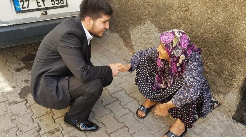 Milletvekili Adayı Burak Kızılelma, Se&ccedil;im Gezisini Bayramda Da S&uuml;rd&uuml;rd&uuml;