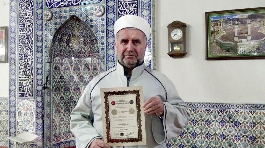 57 Yaşında Hafız Oldu