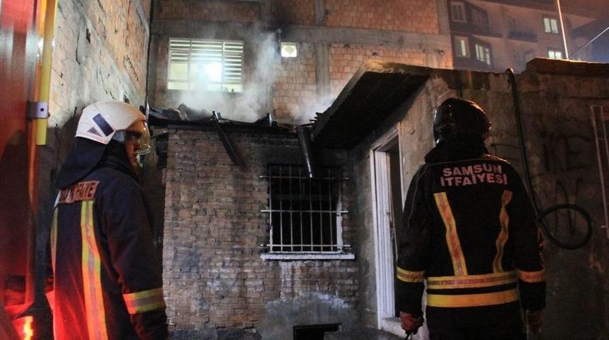 Metruk Evde Korkutan Yangın